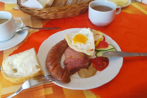 Raňajky (08:30 - 10:00)